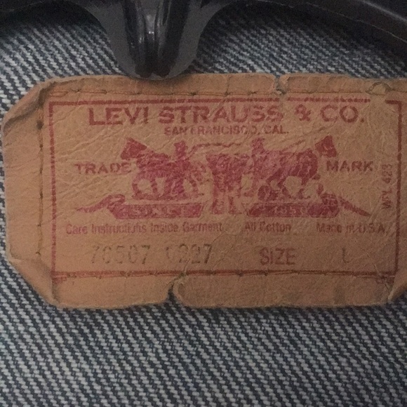 Vintage Levis Denim Jacket - Picture 2 of 7